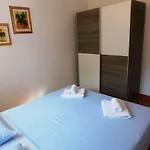 Niki *
